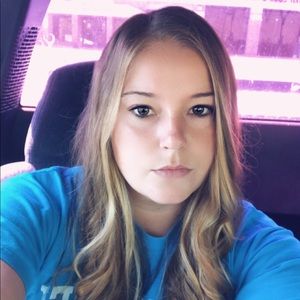 Meet your Posher, Lindsey